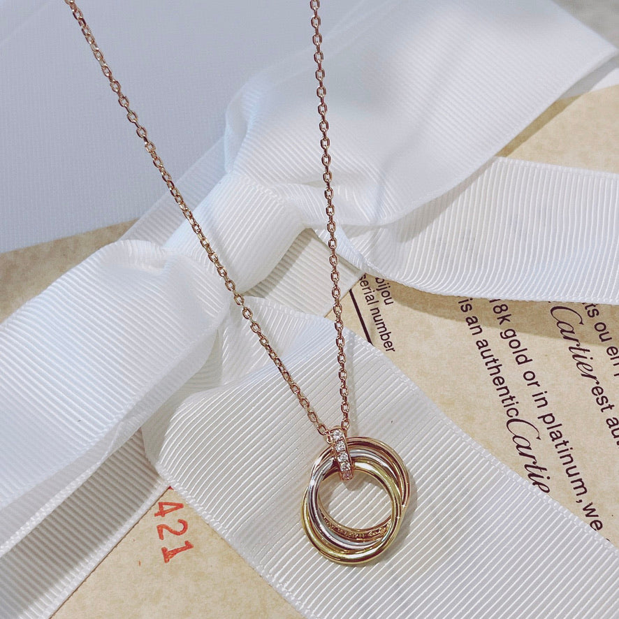 [✨ROSE✨]TRINITY NECKLACE GOLD  DIAMONDS