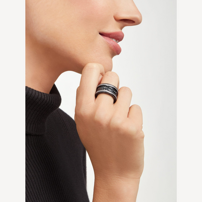 [✨ROSE✨]ZERO 1 ROCK FOUR-BAND BLACK CERAMIC WITH STUDDED SPIRAL AND PAVED DIAMONDS RING