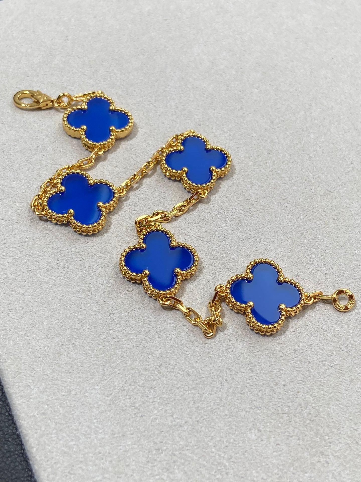 [✨ROSE✨]CLOVER 5 MOTIFS PRUSSIA BLUE BRACELET