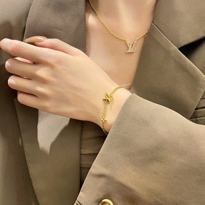 [✨ROSE✨]LOGO STAR MOTIF GOLD BRACELET
