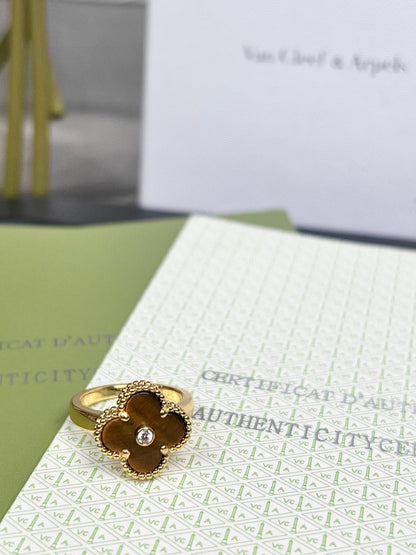 [✨ROSE✨]CLOVER TIGER'S EYE RING GOLD DIAMOND