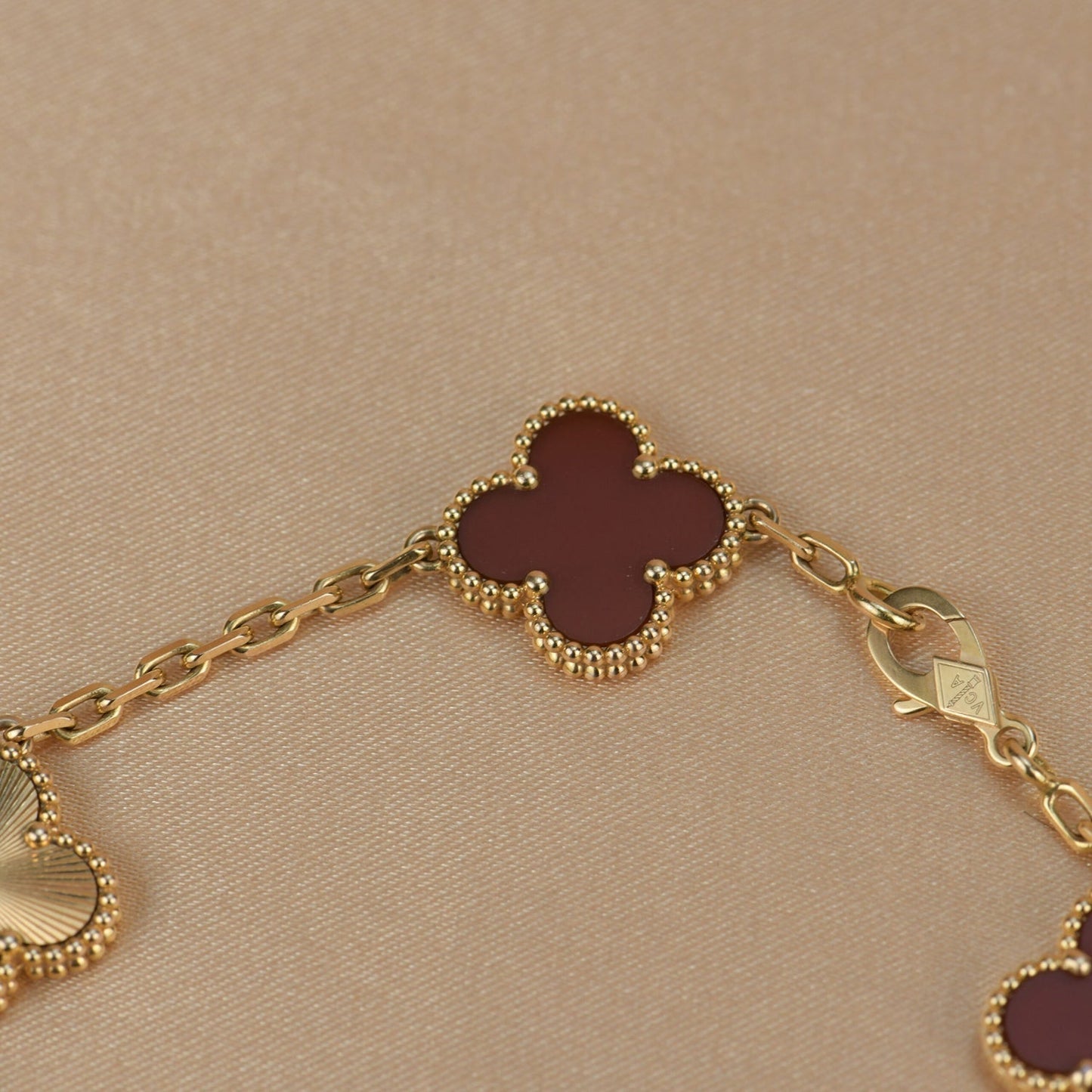 [✨ROSE✨]CLOVER  5 MOTIFS CARNELIAN GOLD BRACELET