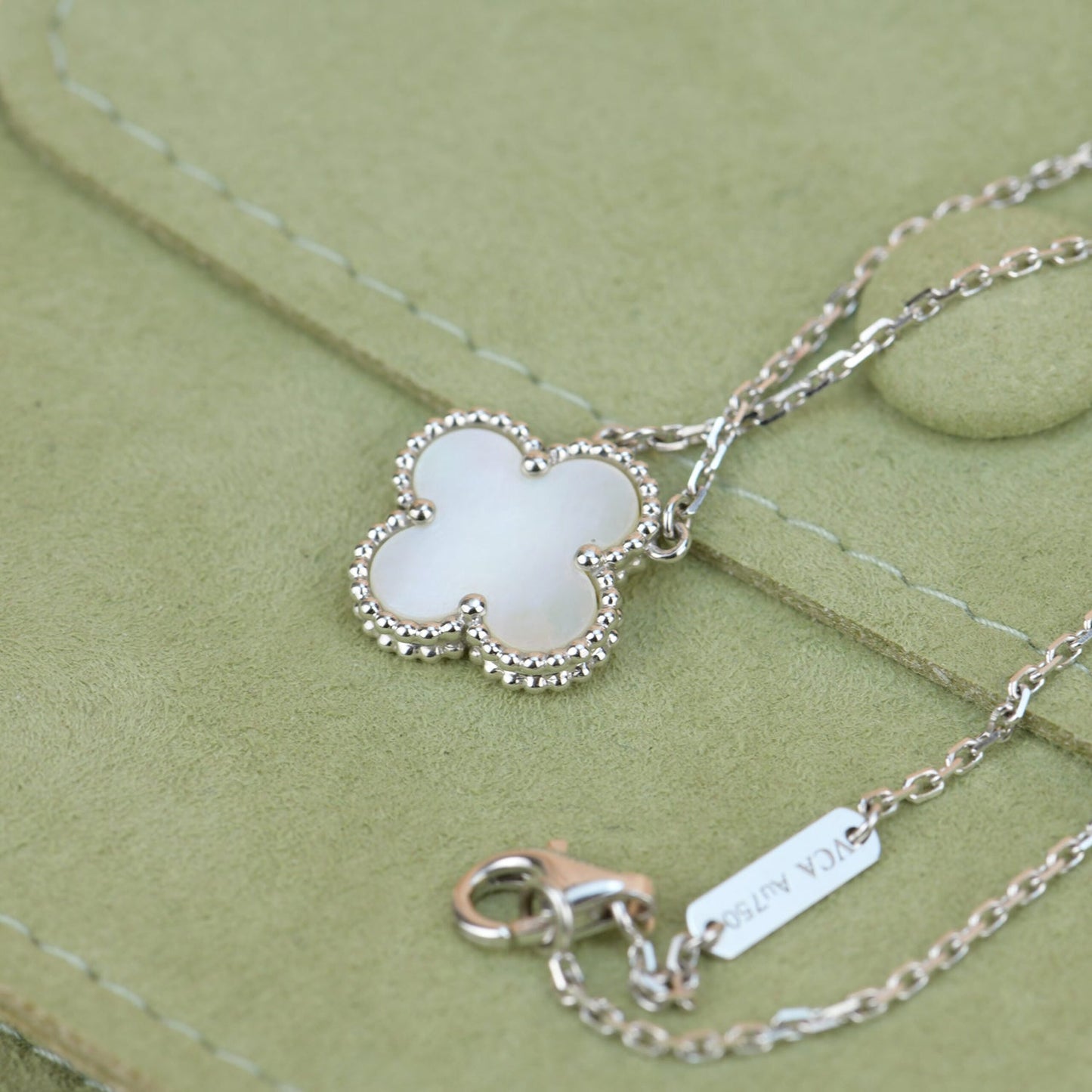 [✨ROSE✨]CLOVER  15MM WHITE MOTHER-OF-PEARL SILVER
