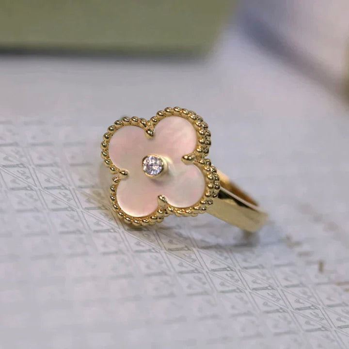 [✨ROSE✨]CLOVER PINK MOP RING GOLD DIAMOND