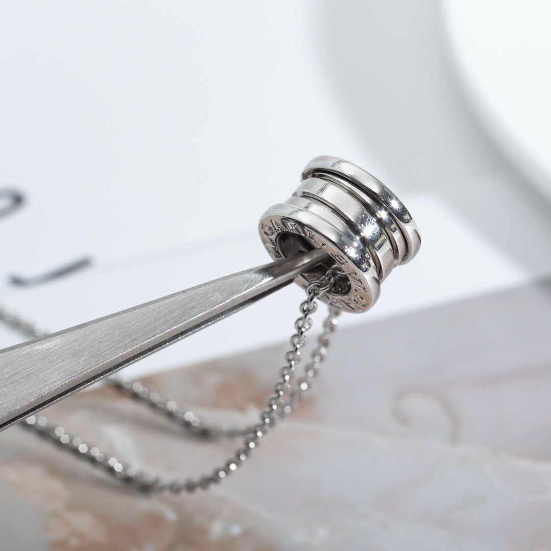 [✨ROSE✨]BV WITHOUT DIAMOND SPRING NECKLACE