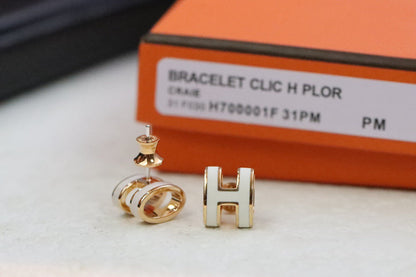 [✨ROSE✨]MINI POP H GOLD EARRINGS WHITE