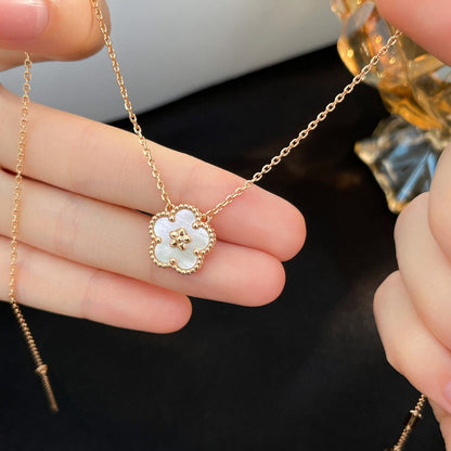 [✨ROSE✨]LUCKY  WHITE MOP  PLUM BLOSSOM NECKLACE
