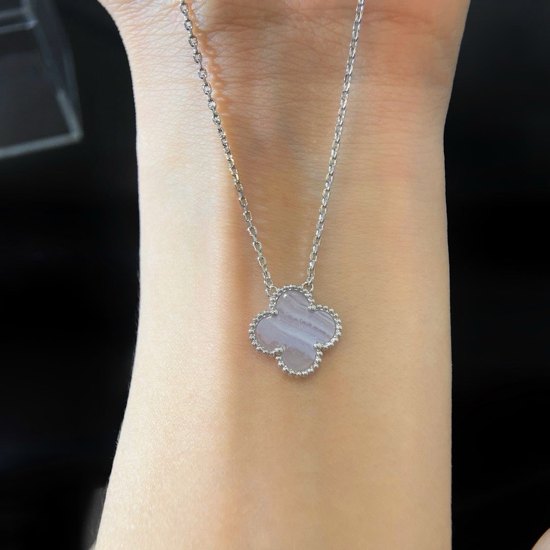[✨ROSE✨]CLOVER 15MM BLUE CHALCEDONY NECKLACE SILVER