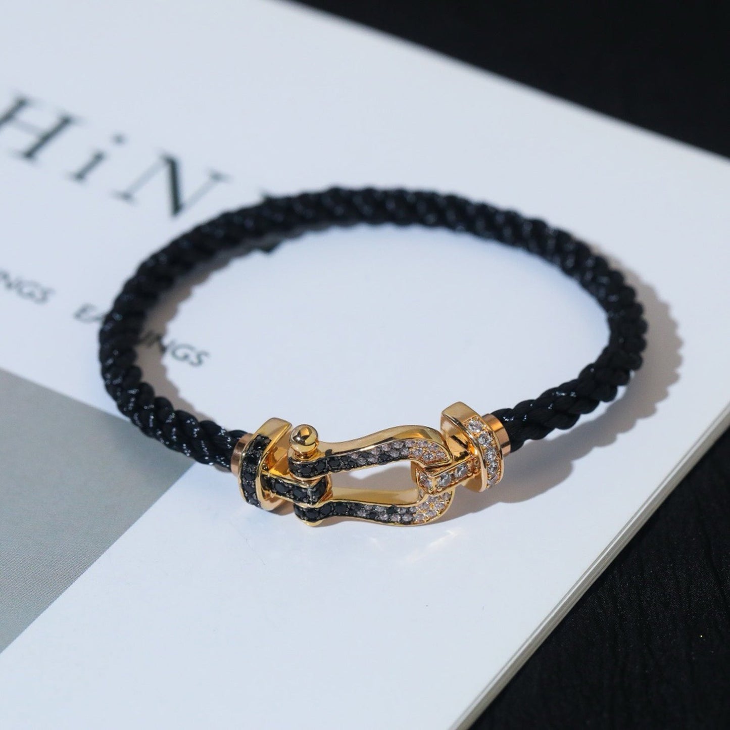 [✨ROSE✨]FORCE LARGE HORSESHOE BLACK WHITE DIAMOND BRACELET SILVER
