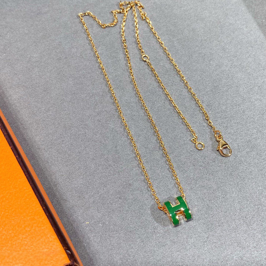 [✨ROSE✨]POP H GREEN NECKLACE SILVER AND GOLD