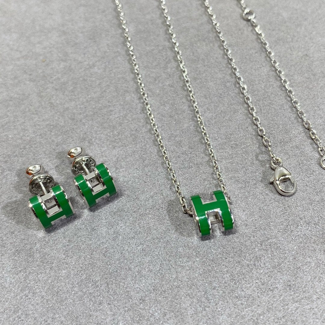 [✨ROSE✨]POP H GREEN NECKLACE SILVER AND GOLD