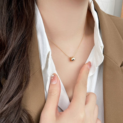 [✨ROSE✨]BEE MINI PEDANT DIAMOND NECKLACE
