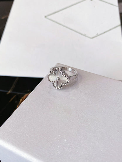 [✨ROSE✨]CLOVER SILVER RING