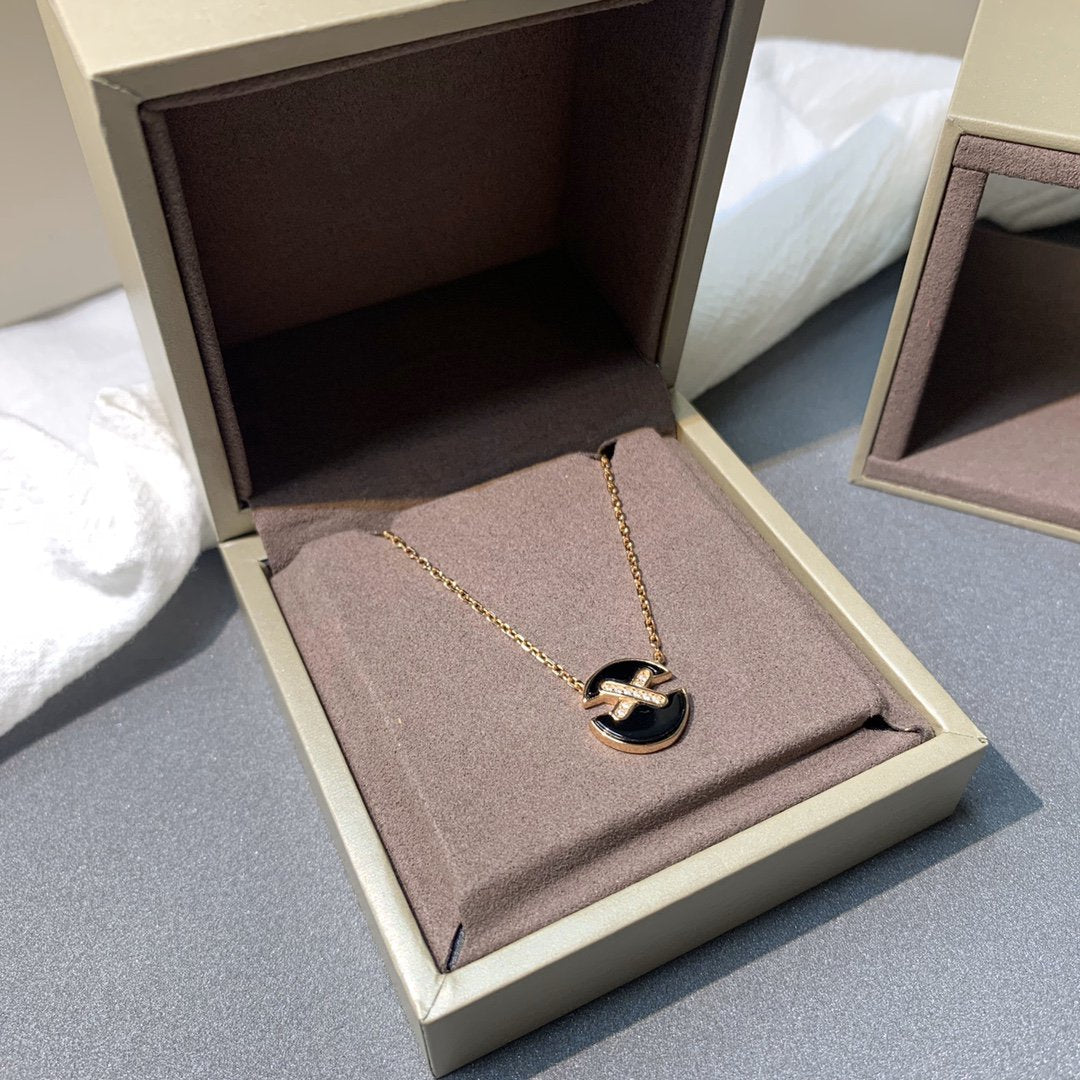 [✨ROSE✨]JEUX DE PINK GOLD DIAMOND NECKLACE