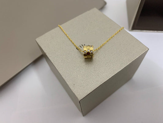 [✨ROSE✨]BEE LOVE DIAMOND NECKLACE