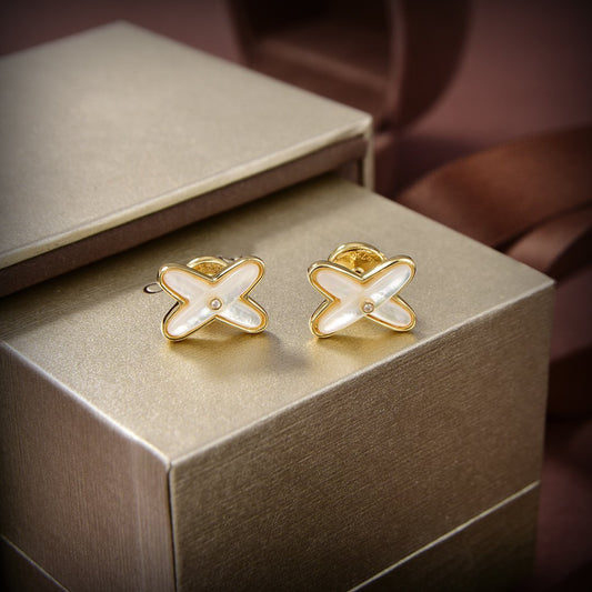 [✨ROSE✨]JEUX DE WHITE MOP GOLD DIAMOND EARRINGS