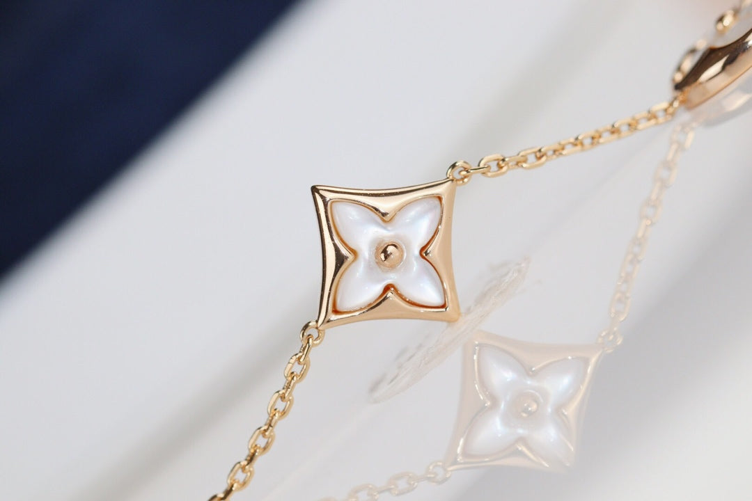 [✨ROSE✨]LEAF CLOVER BRACELET