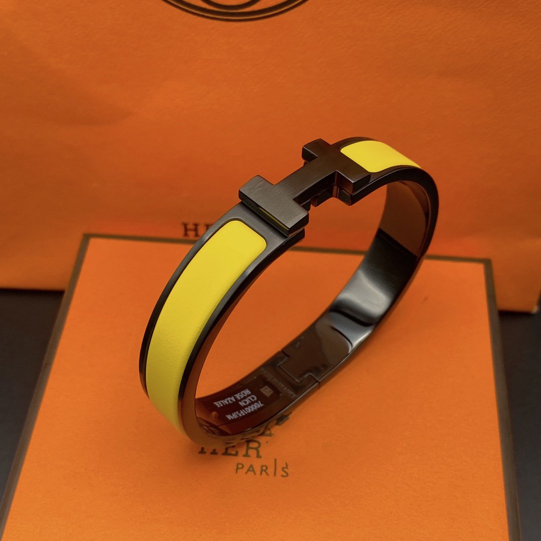 [✨ROSE✨]CLIC HM SO BLACK YELLOW BRACELET