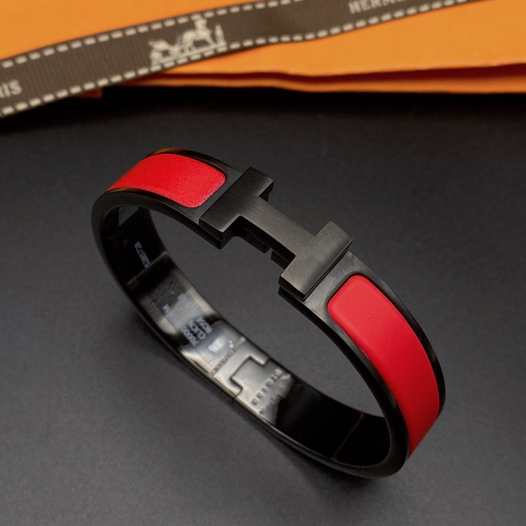 [✨ROSE✨]CLIC HM SO BLACK RED BRACELET
