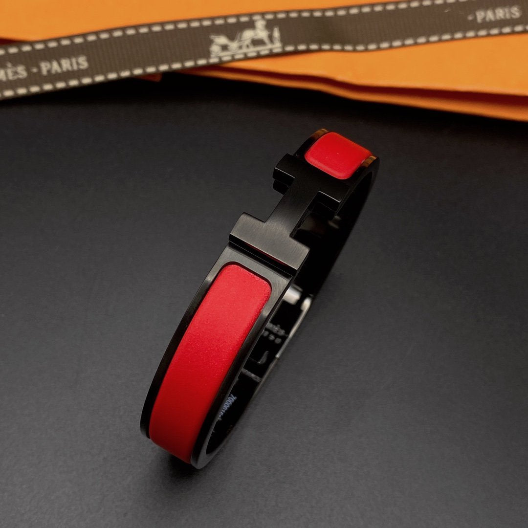[✨ROSE✨]CLIC HM SO BLACK RED BRACELET
