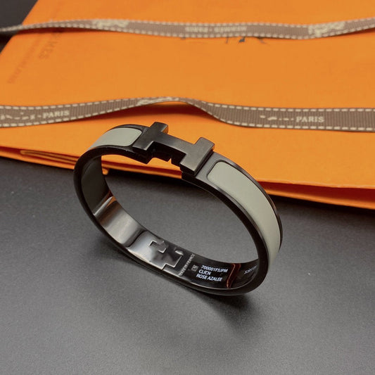 [✨ROSE✨]CLIC HM SO BLACK GREY BRACELET
