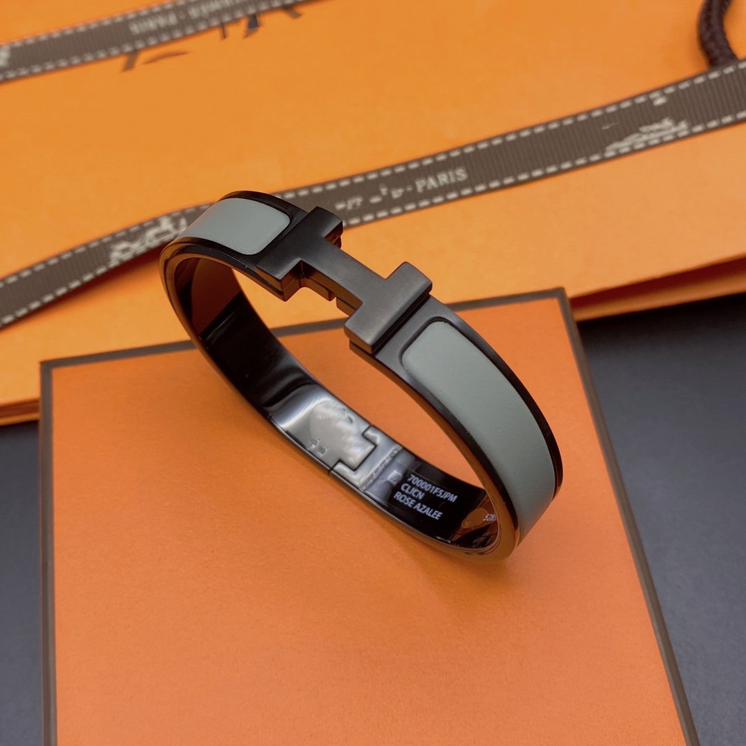 [✨ROSE✨]CLIC HM SO BLACK GREY BRACELET