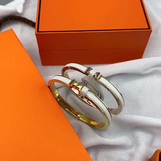 [✨ROSE✨]CLASSIC HM CLIC WHITE 8MM ENAMEL BRACELET