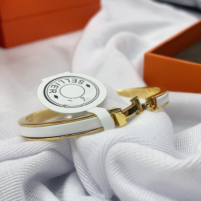 [✨ROSE✨]CLASSIC HM CLIC WHITE 8MM ENAMEL BRACELET