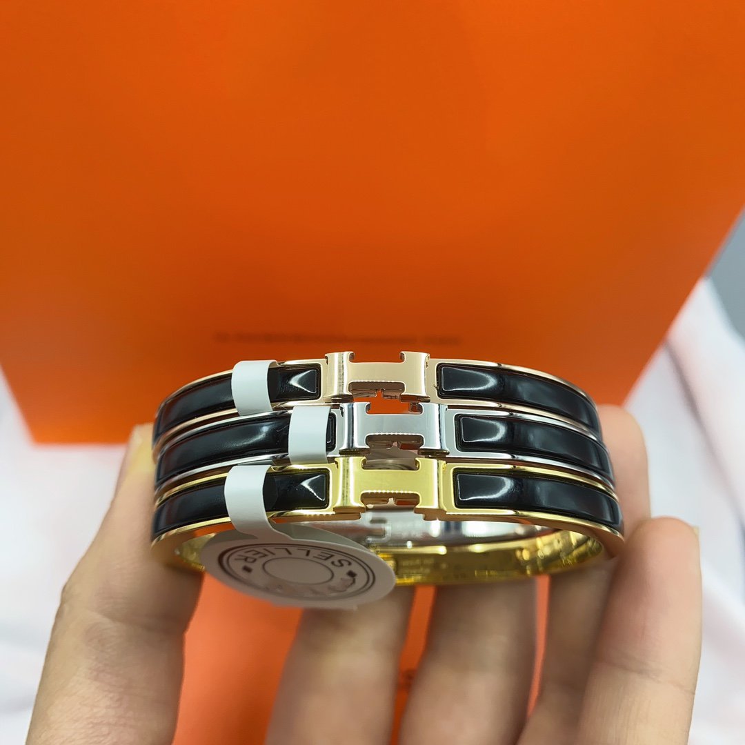 [✨ROSE✨]CLASSIC HM CLIC BLACK 8MM ENAMEL BRACELET