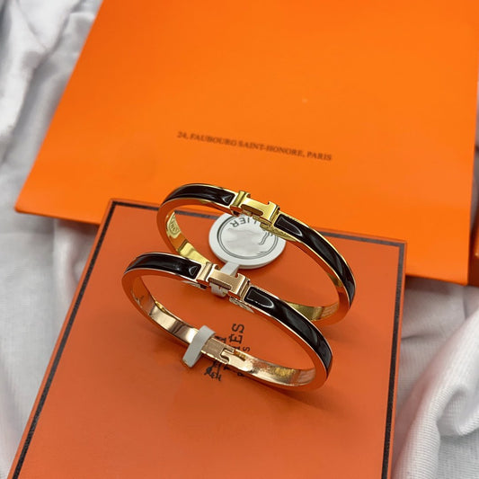 [✨ROSE✨]CLASSIC HM CLIC BLACK 8MM ENAMEL BRACELET