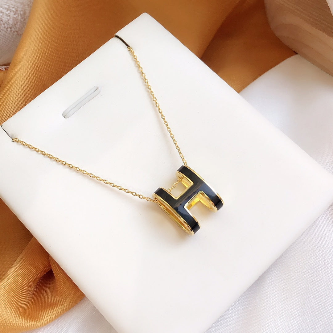 [✨ROSE✨]HM CLIC BLACK ENAMEL GOLD NECKLACE