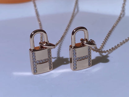 [✨ROSE✨]HM ADVANCED NICHE LOCK HEAD NECKLACE DIAMONDS