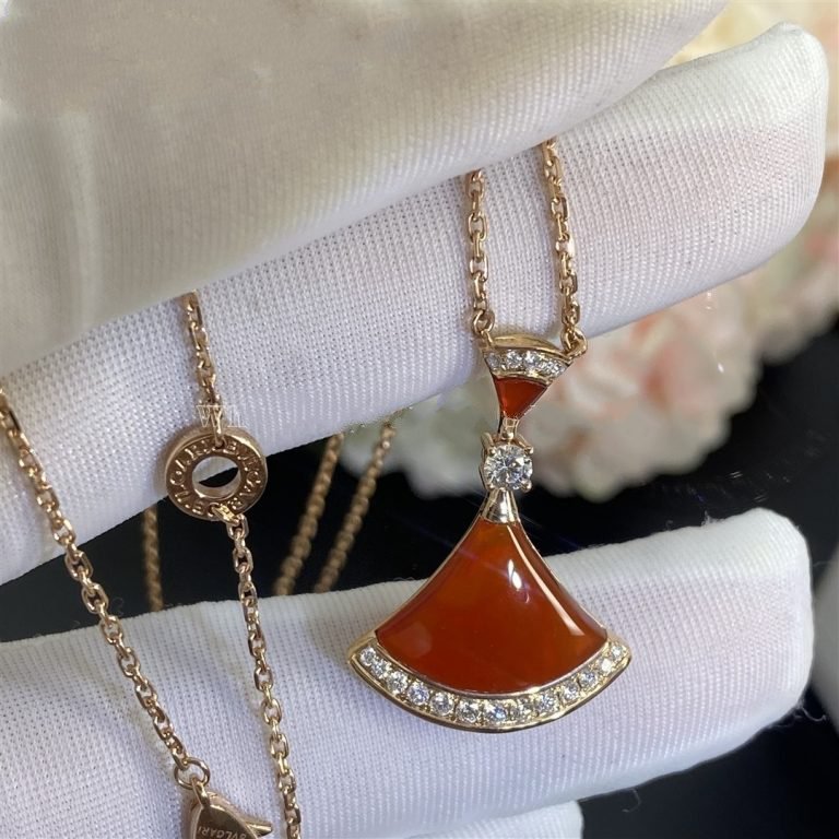[✨ROSE✨]DREAM NECKLACE CARNELIAN DIAMOND