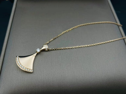 [✨ROSE✨]DREAM NECKLACE PINK GOLD DIAMOND