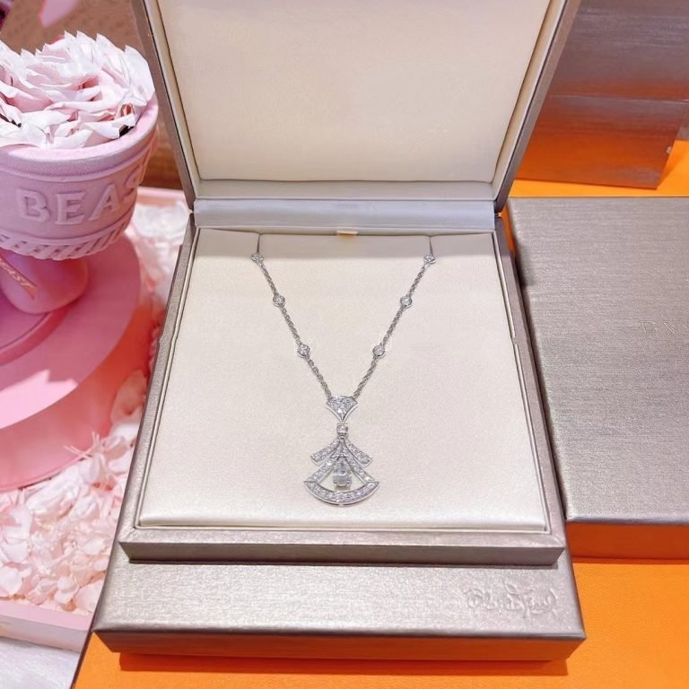 [✨ROSE✨]DREAM NECKLACE WHITE DIAMOND SILVER