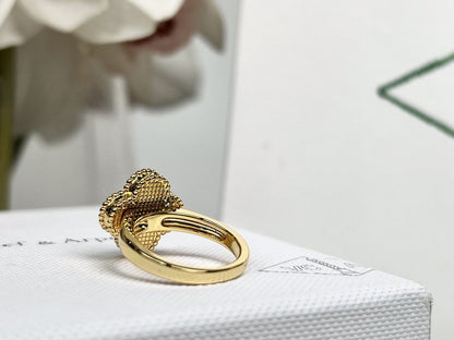 [✨ROSE✨]CLOVER TIGER'S EYE RING GOLD DIAMOND