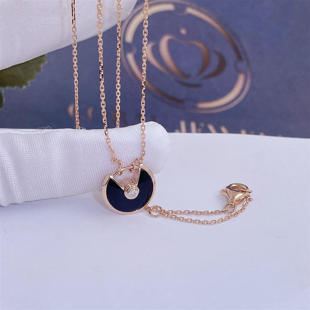 [✨ROSE✨]AMULETTE ROSE GOLD ONYX NECKLACE
