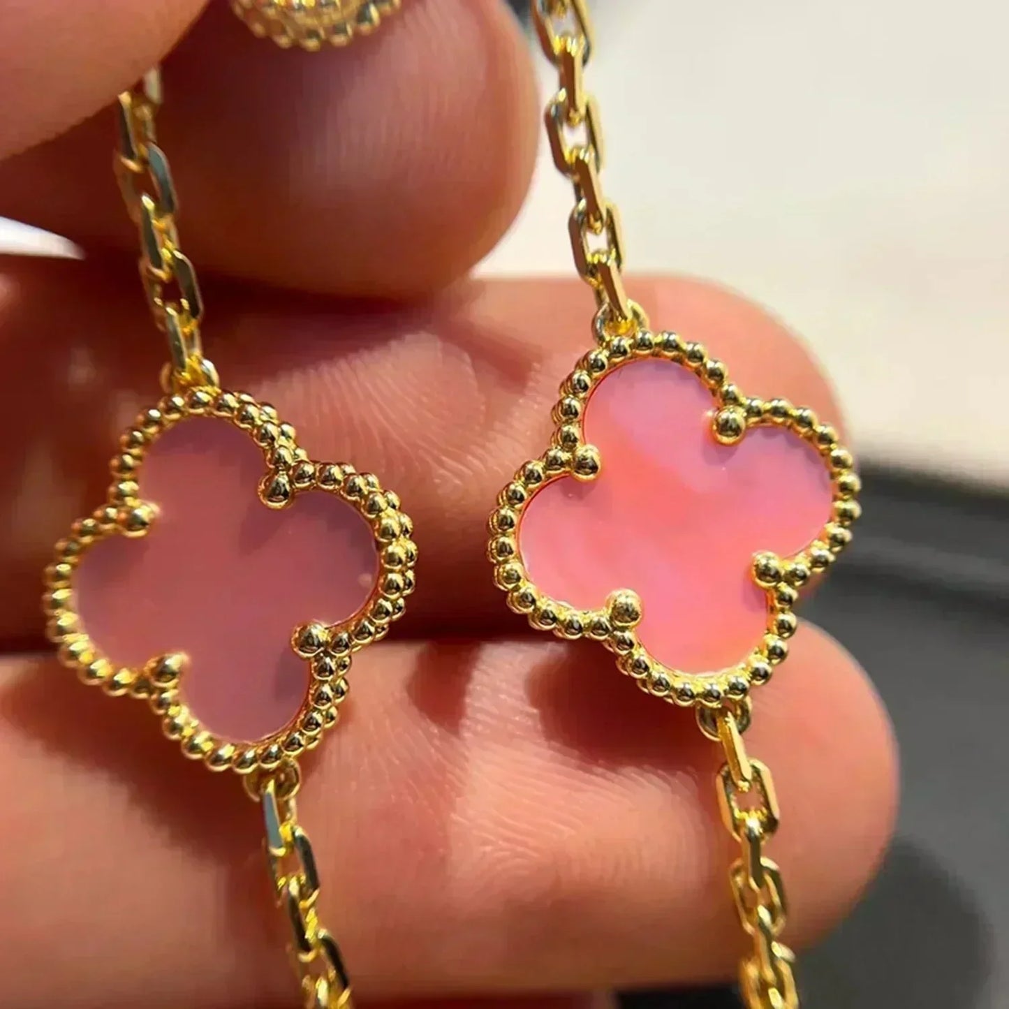 [✨ROSE✨]CLOVER 5 PINK MOP BRACELET