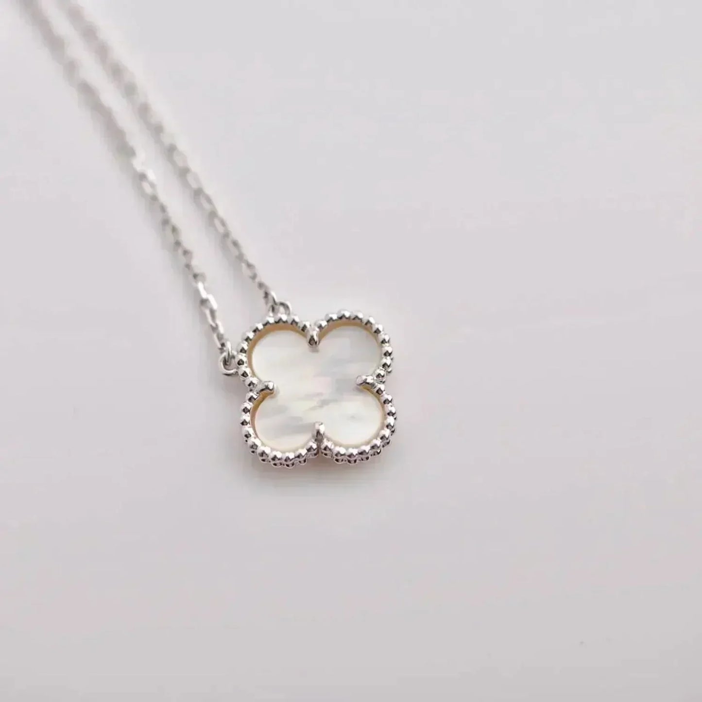 [✨ROSE✨]CLOVER  15MM WHITE MOTHER-OF-PEARL SILVER