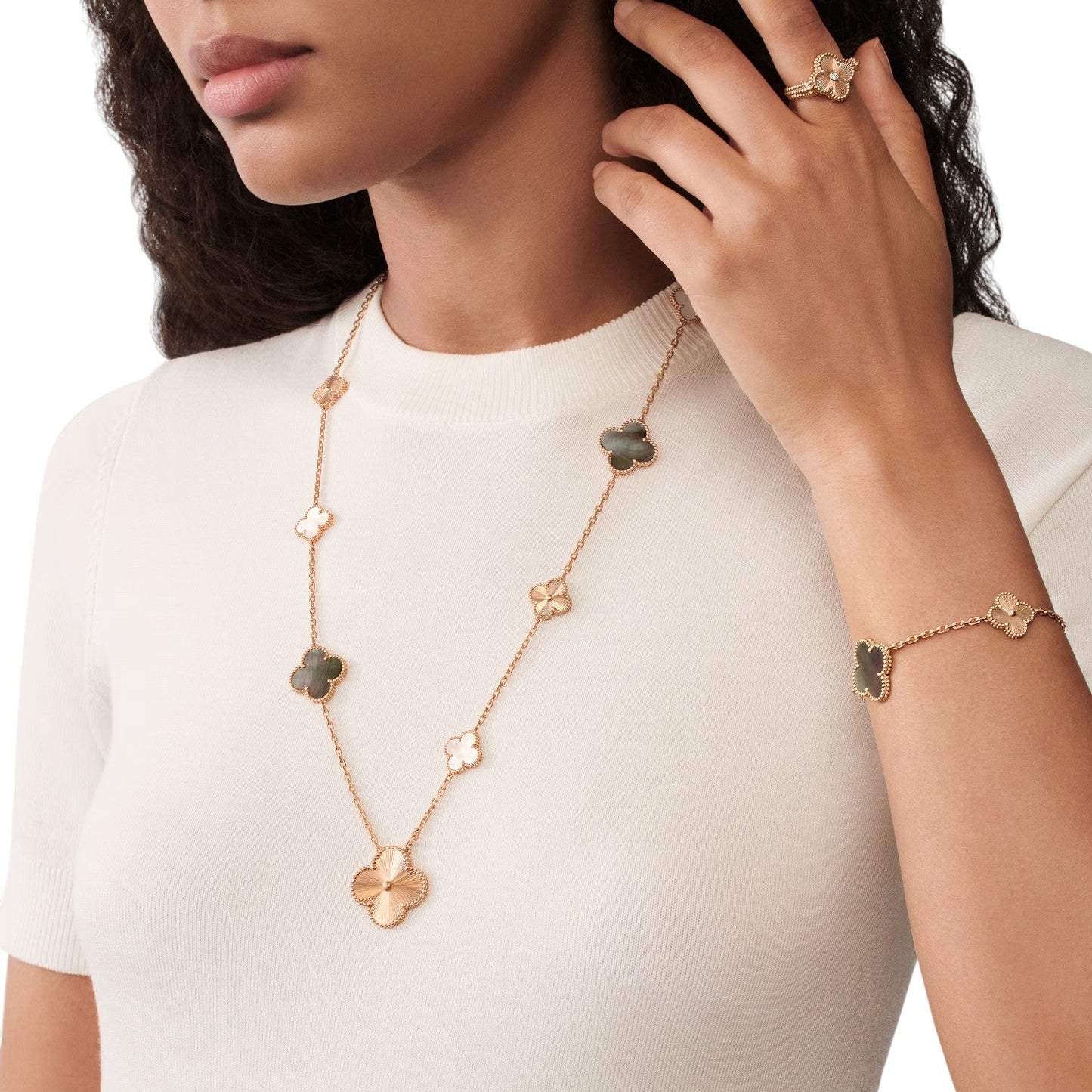 [✨ROSE✨]DETACHABLE CLOVER 15(11+4) FLOWER ROSE GOLD NECKLACE SET