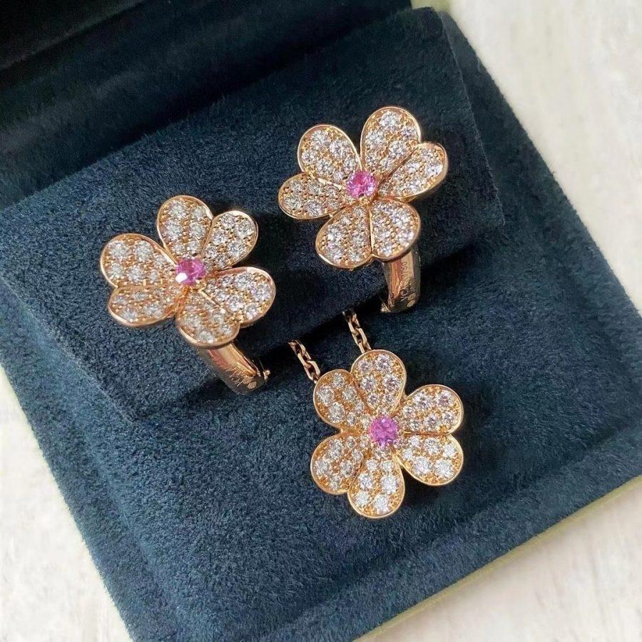 [✨ROSE✨]FRIVOLE PINK GOLD FLOWER DIAMOND EARRINGS