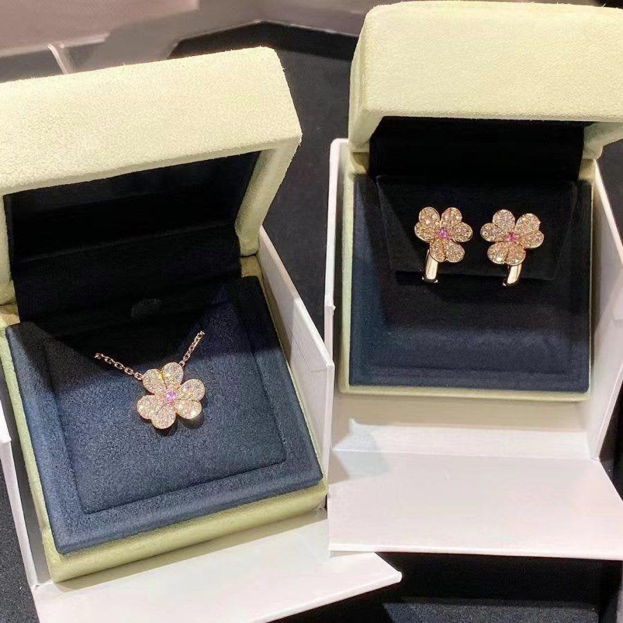 [✨ROSE✨]FRIVOLE PINK GOLD FLOWER DIAMOND EARRINGS