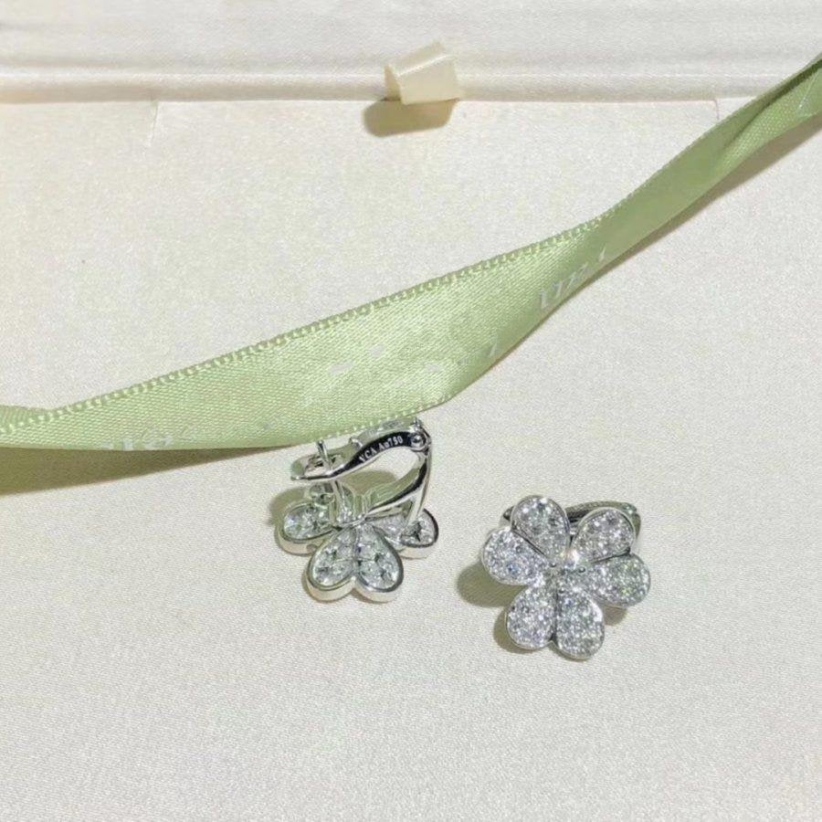 [✨ROSE✨]FRIVOLE SILVER FLOWER DIAMOND EARRINGS