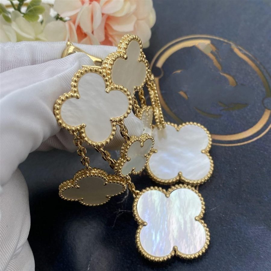 [✨ROSE✨]CLOVER EARRINGS WHITE MOP 4 MOTIFS GOLD