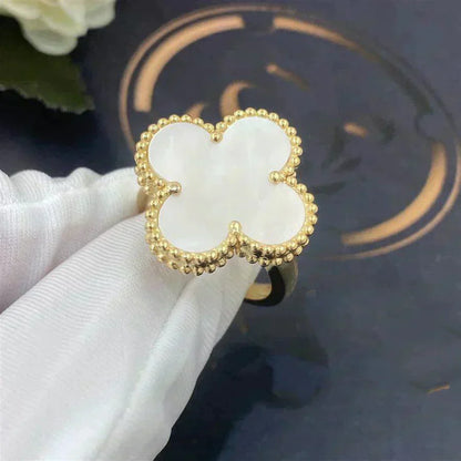 [✨ROSE✨]CLOVER WHITE MOP RING