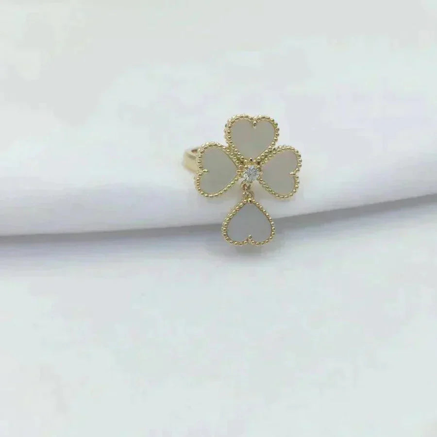 [✨ROSE✨]SWEET CLOVER WHITE MOP RING