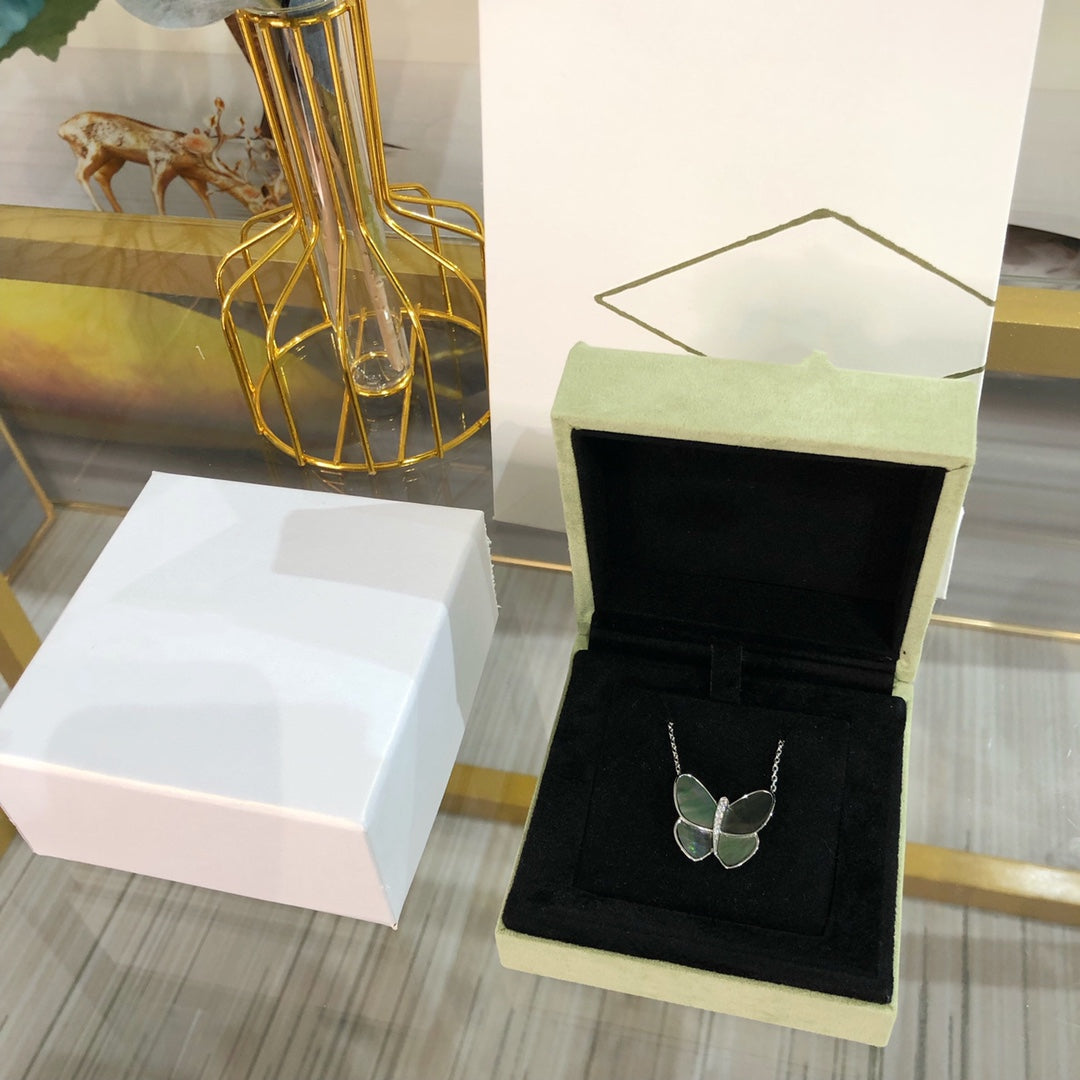 [✨ROSE✨]LARGE BUTTERFLY SILVER PENDANT DIAMOND NECKLACE