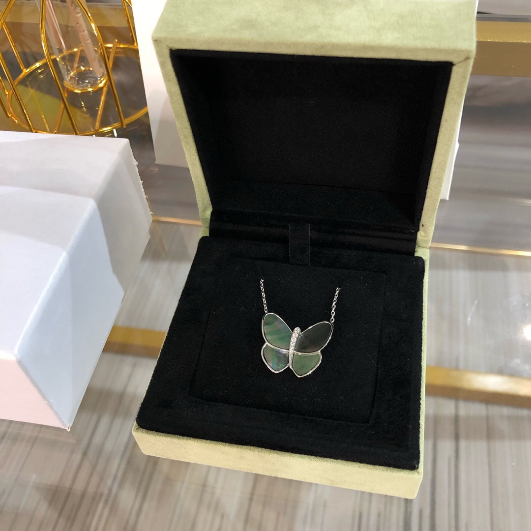 [✨ROSE✨]LARGE BUTTERFLY SILVER PENDANT DIAMOND NECKLACE