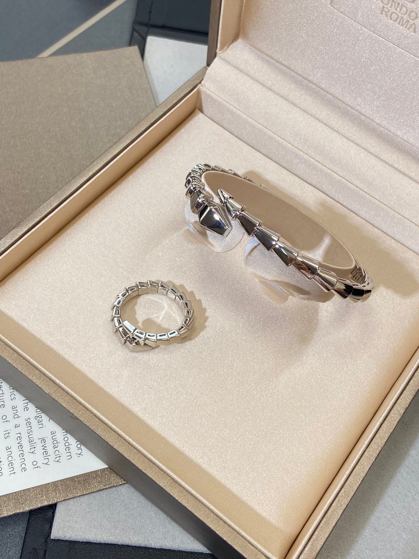 [✨ROSE✨]SERPENTI VIPER SILVER BRACELET