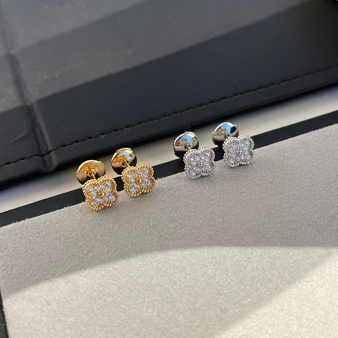 [✨ROSE✨]CLOVER MINI DIAMOND STUD EARRINGS